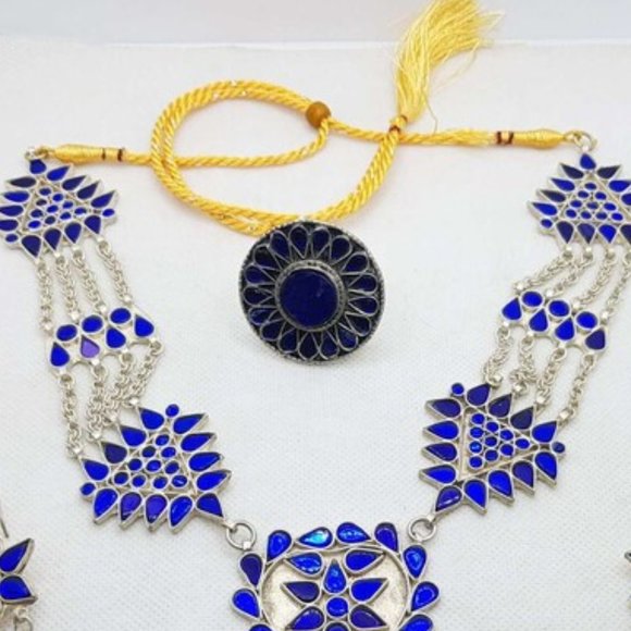 Blue Glass Stones Mala Pendant Necklace With Big Earrings and Ring, Handmade - Picture 11 of 12